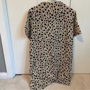 WAYF Cheetah/Leopard Print T Shirt Dress